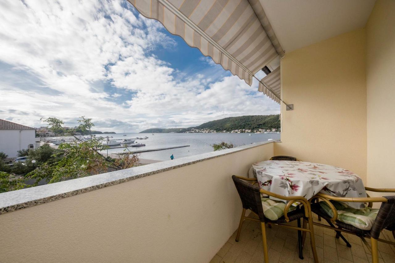 Apartments By The Sea Supetarska Draga - Donja, Rab - 11769 Екстер'єр фото