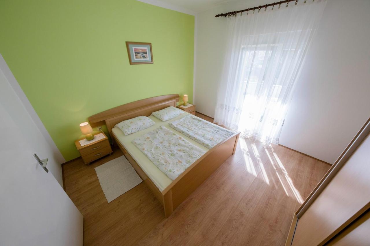 Apartments By The Sea Supetarska Draga - Donja, Rab - 11769 Екстер'єр фото