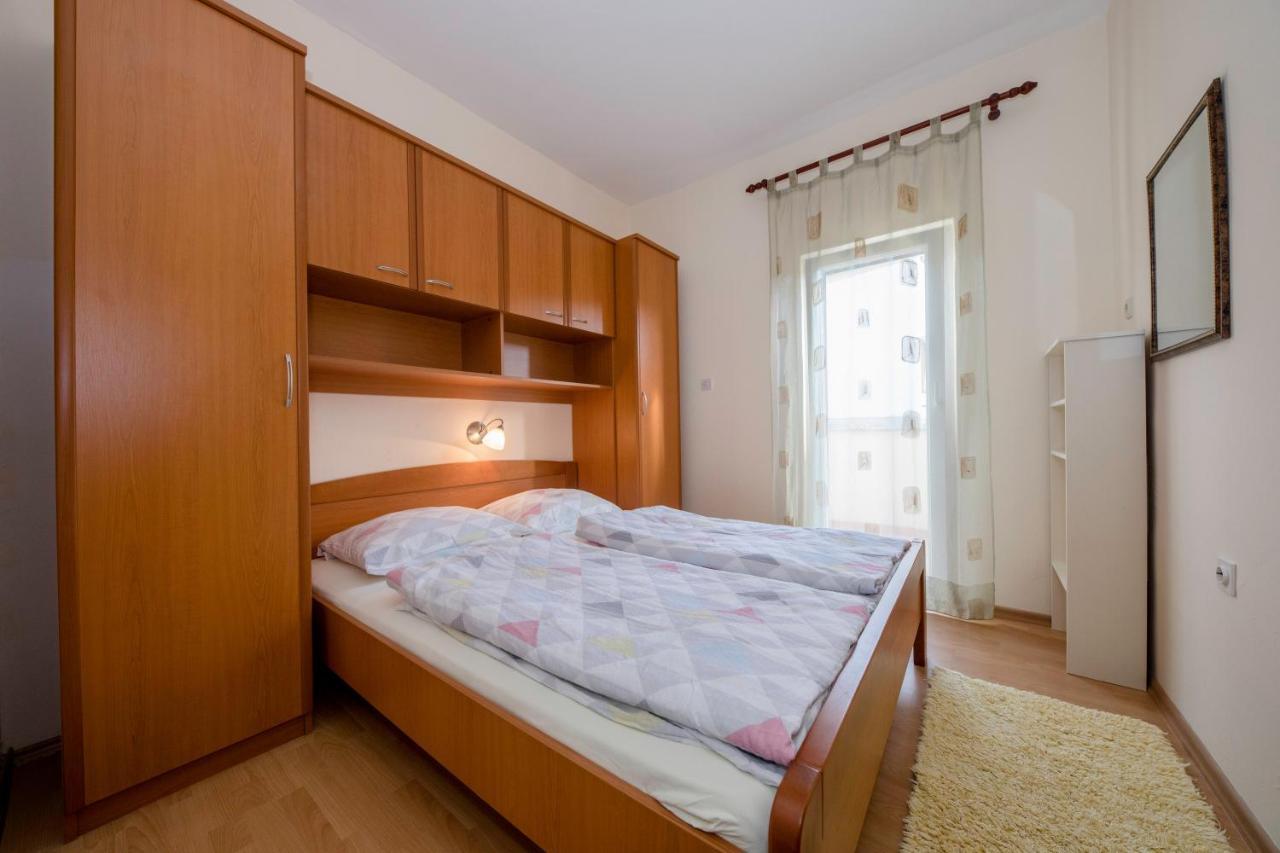 Apartments By The Sea Supetarska Draga - Donja, Rab - 11769 Екстер'єр фото
