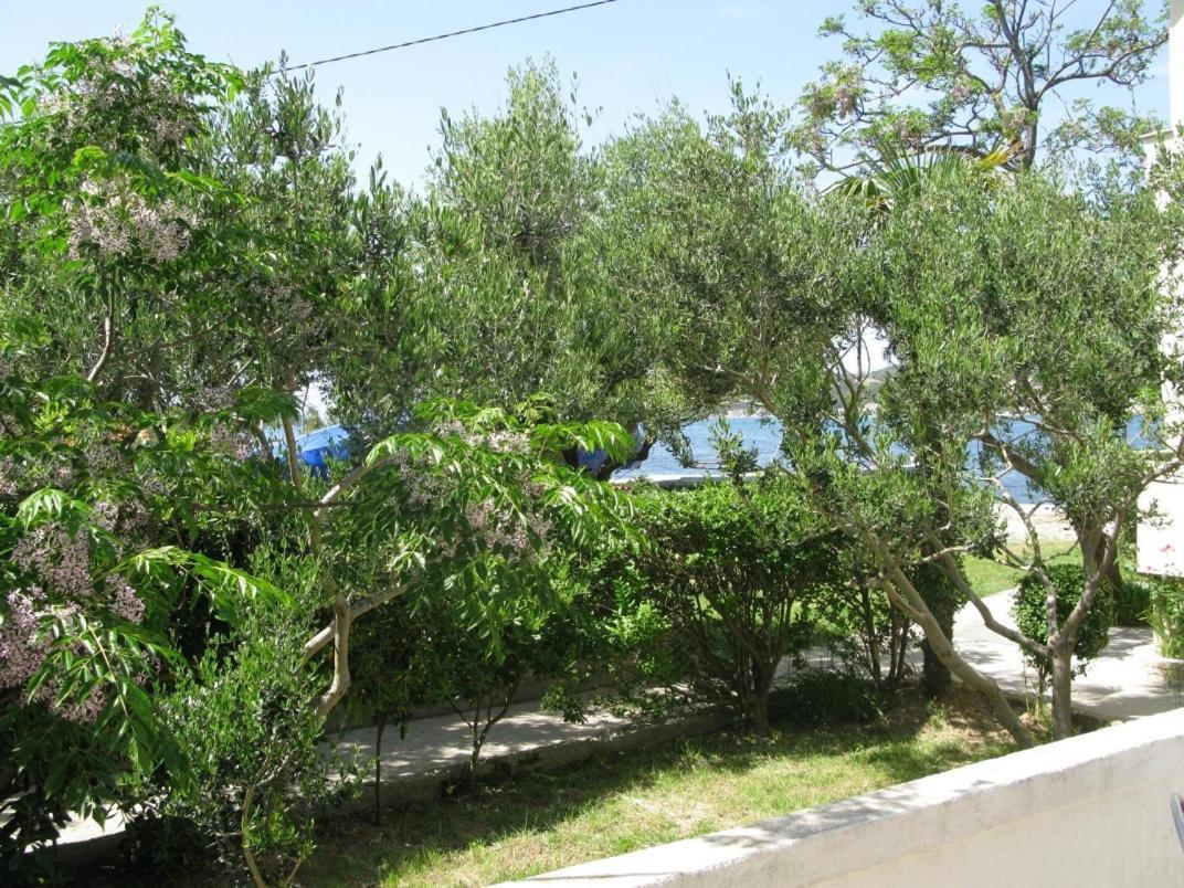 Apartments By The Sea Supetarska Draga - Donja, Rab - 11769 Екстер'єр фото